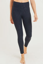 Load image into Gallery viewer, Sienna Giraffe Print Highwaist Leggings