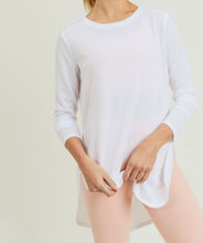 Load image into Gallery viewer, Emily Flow Top - White