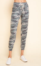 Load image into Gallery viewer, Heather Camo Army Joggers