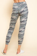 Load image into Gallery viewer, Heather Camo Army Joggers