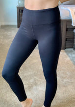 Load image into Gallery viewer, Lauren Highwaist Lycra-Blend Leggings